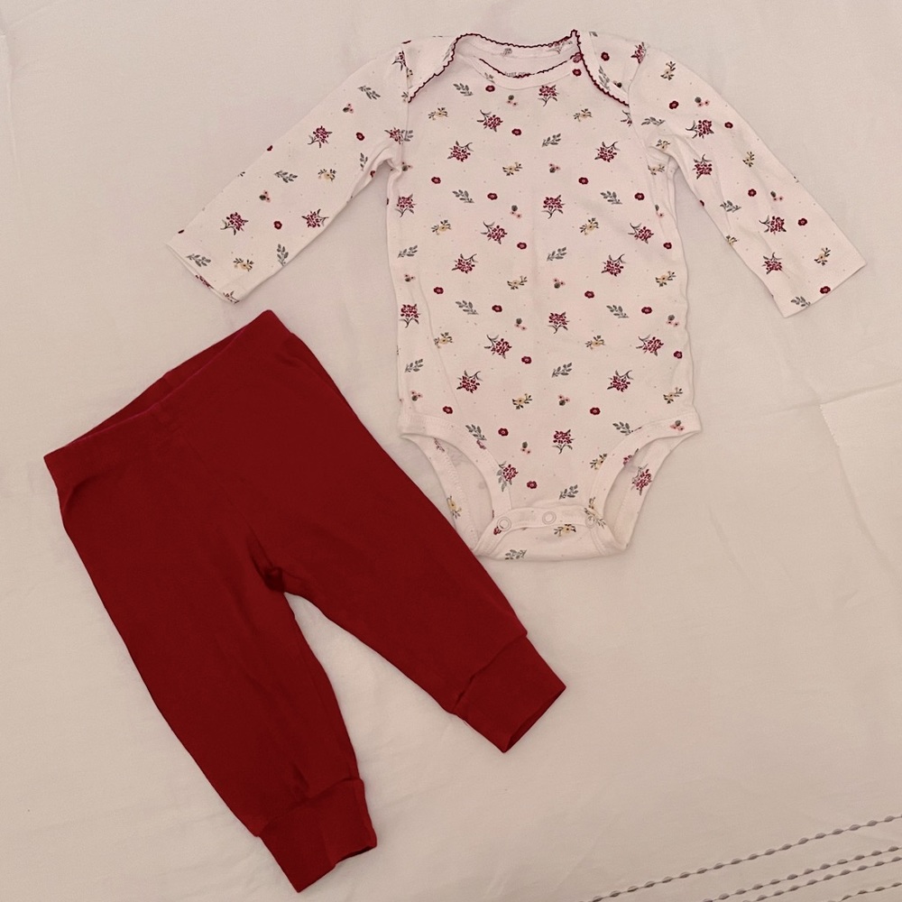 Carter’s baby girls LS floral matching set size 9m